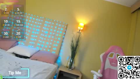 alli_aster online show from 05/19/26, 01:56