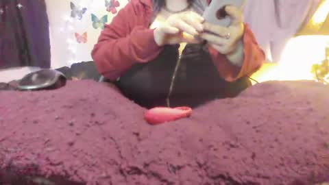 Alli Kat online show from 12/22/24, 11:44