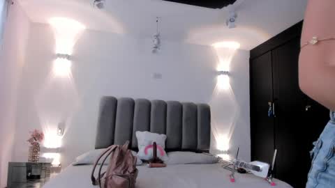 Snapshot of allicelover chatting on 05/06/26, 12:32 ALLICE online show from 05/06/26, 12:32