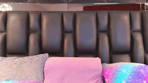 Allicia online show from 02/25/25, 08:19