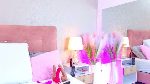 Allicia online show from 10/13/25, 07:36