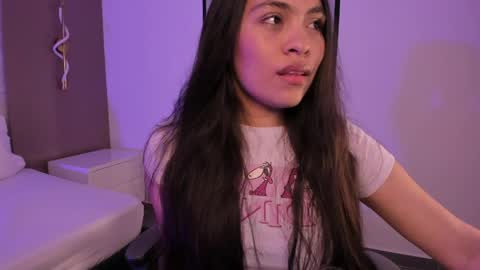 A L L I E online show from 04/01/26, 02:34