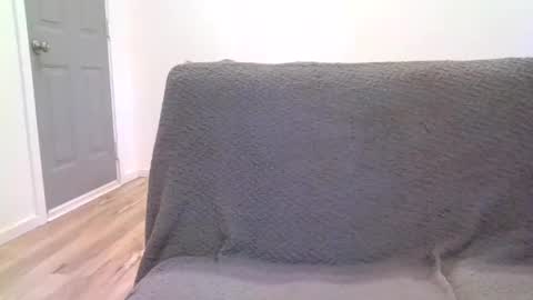 alliebearx online show from 02/11/25, 04:56