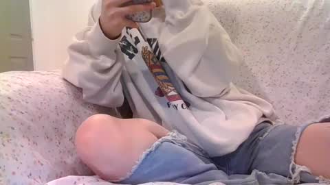 alliebearx online show from 03/12/25, 01:47