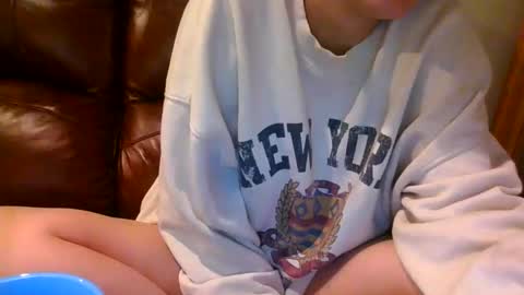 alliebearx online show from 11/15/25, 05:38