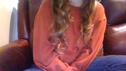 alliebearx online show from 11/23/25, 01:27