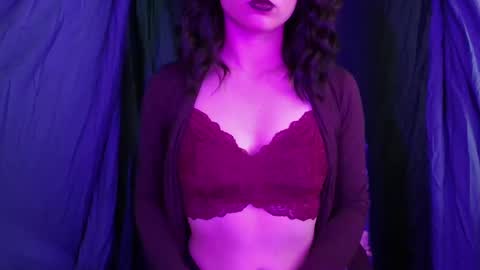 alliebells1 online show from 02/03/25, 07:52