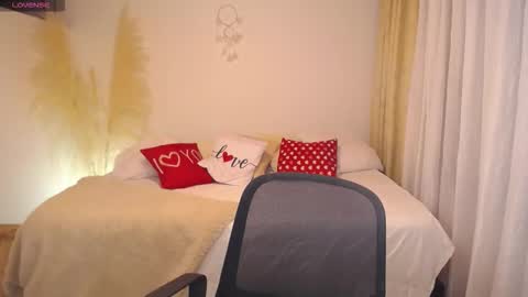 Allie  online show from 03/05/26, 06:37