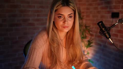 Allie online show from 01/09/25, 05:34