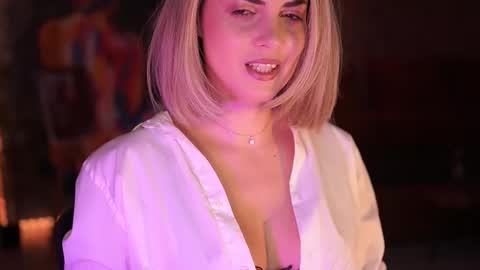 Allie online show from 11/20/25, 06:02