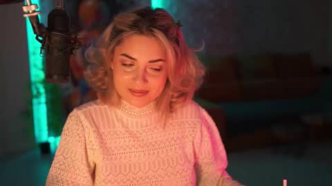 Allie online show from 11/28/25, 05:54