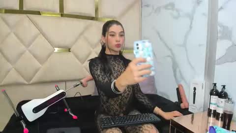 Snapshot of allison_69ts chatting on 04/08/26, 05:07 allison_69ts online show from 04/08/26, 05:07