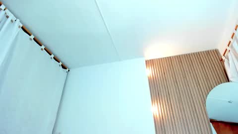 allison_fosther online show from 10/04/25, 02:53