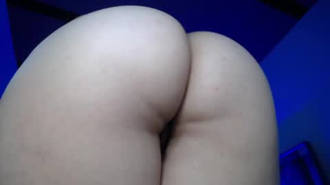 Snapshot of allison_pervert07 chatting on 04/12/26, 06:46 allison_pervert07 online show from 04/12/26, 06:46