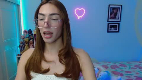   online show from 02/04/25, 04:05