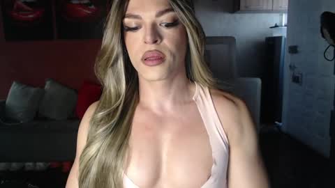 Allison Victoria online show from 05/01/26, 12:32