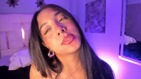 Snapshot of allisonfoster_ chatting on 01/15/25, 12:19 Allison online show from 01/15/25, 12:19