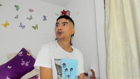 Snapshot of allisonjustingb chatting on 12/24/24, 09:00 AllisonJustin online show from 12/24/24, 09:00