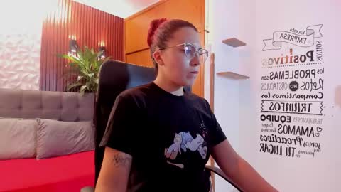 Snapshot of allisonlove_88 chatting on 02/26/26, 11:37 ALLISON online show from 02/26/26, 11:37