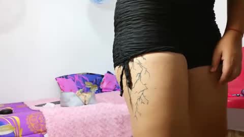 allisonnjones online show from 11/24/25, 08:52