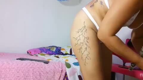 allisonnjones online show from 12/01/25, 02:16