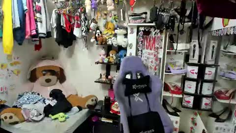 Snapshot of allsson_miller chatting on 07/21/26, 11:01 allsson_miller online show from 07/21/26, 11:01