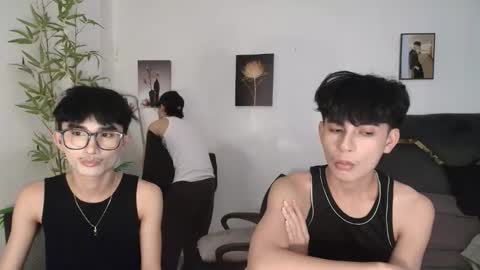 Snapshot of alluring_alpha chatting on 05/10/26, 12:32 kim and josh online show from 05/10/26, 12:32
