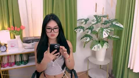 Snapshot of alluring_brianna08 chatting on 07/03/26, 03:35 Brianna online show from 07/03/26, 03:35