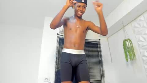 alluringangel01 online show from 09/11/25, 02:44