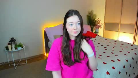 Snapshot of alluringeyess chatting on 05/15/26, 06:09 alluringeyess online show from 05/15/26, 06:09