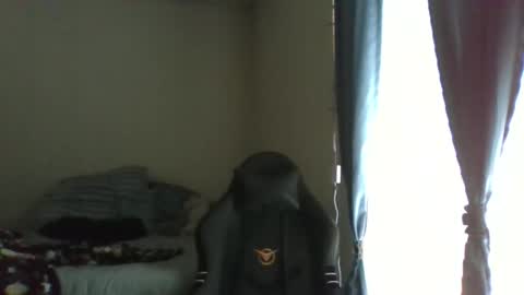 Snapshot of ally12334 chatting on 04/01/26, 10:18 ally12334 online show from 04/01/26, 10:18