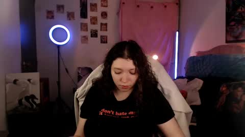 Snapshot of ally_donfort chatting on 04/28/26, 02:27 Ally online show from 04/28/26, 02:27