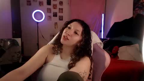 Snapshot of ally_donfort chatting on 06/11/26, 12:32 Ally online show from 06/11/26, 12:32