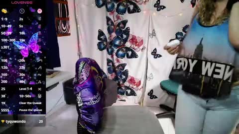 Lina online show from 04/18/26, 04:44