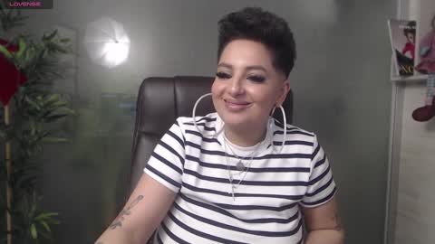 Snapshot of allyiah chatting on 12/05/24, 02:31 online show from 12/05/24, 02:31