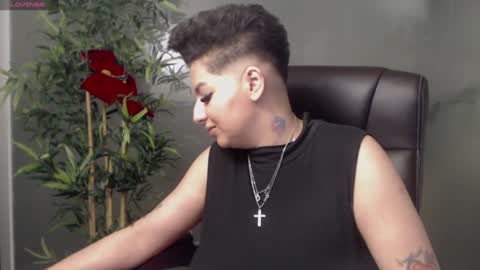 Snapshot of allyiah chatting on 12/06/24, 12:02 online show from 12/06/24, 12:02