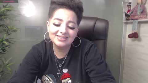 Snapshot of allyiah chatting on 12/14/24, 01:28 online show from 12/14/24, 01:28