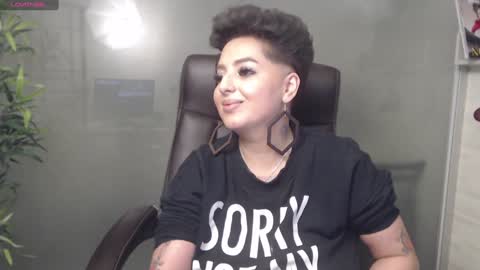 Snapshot of allyiah chatting on 01/07/25, 12:13 online show from 01/07/25, 12:13