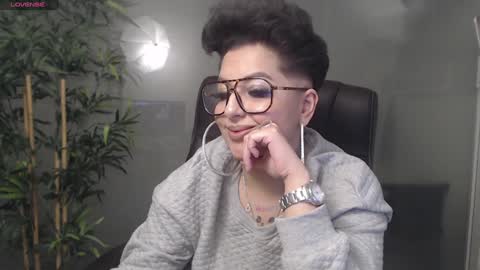 Snapshot of allyiah chatting on 01/12/25, 10:54 online show from 01/12/25, 10:54