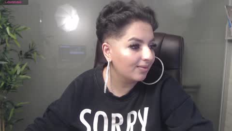 Snapshot of allyiah chatting on 01/20/25, 01:18 online show from 01/20/25, 01:18