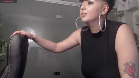 Snapshot of allyiah chatting on 01/31/25, 09:26 online show from 01/31/25, 09:26