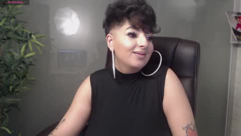 Snapshot of allyiah chatting on 02/01/25, 01:12 online show from 02/01/25, 01:12