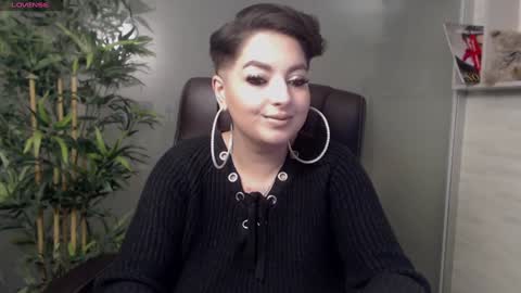 Snapshot of allyiah chatting on 02/04/25, 10:13 online show from 02/04/25, 10:13