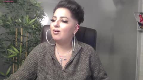 Snapshot of allyiah chatting on 02/13/25, 11:58 online show from 02/13/25, 11:58