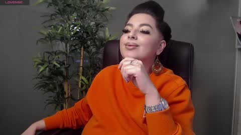 Snapshot of allyiah chatting on 02/18/25, 11:41 online show from 02/18/25, 11:41
