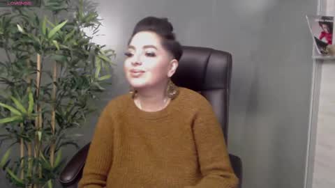 Snapshot of allyiah chatting on 02/23/25, 12:51 online show from 02/23/25, 12:51