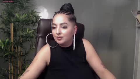 Snapshot of allyiah chatting on 03/04/25, 02:06 online show from 03/04/25, 02:06