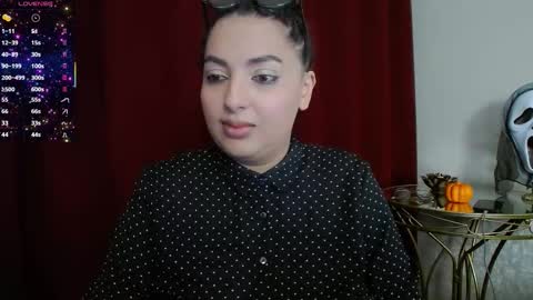 Snapshot of allyiah chatting on 10/18/25, 04:52 online show from 10/18/25, 04:52
