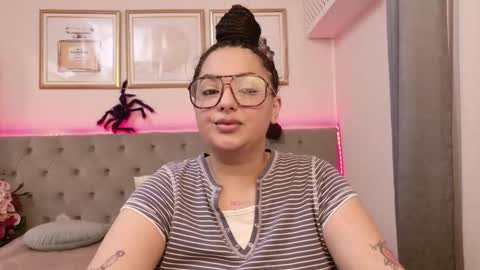 Snapshot of allyiah chatting on 10/20/25, 07:14 online show from 10/20/25, 07:14