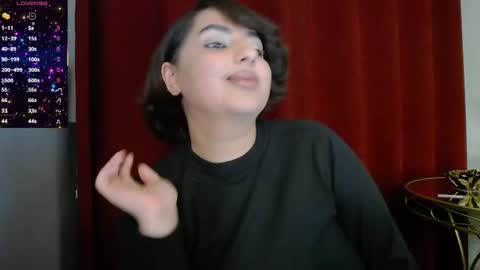 Snapshot of allyiah chatting on 11/15/25, 05:20 online show from 11/15/25, 05:20